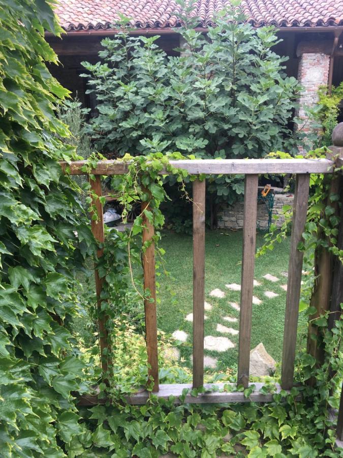 Number 10 Locanda B&B Belvedere Langhe Exterior photo
