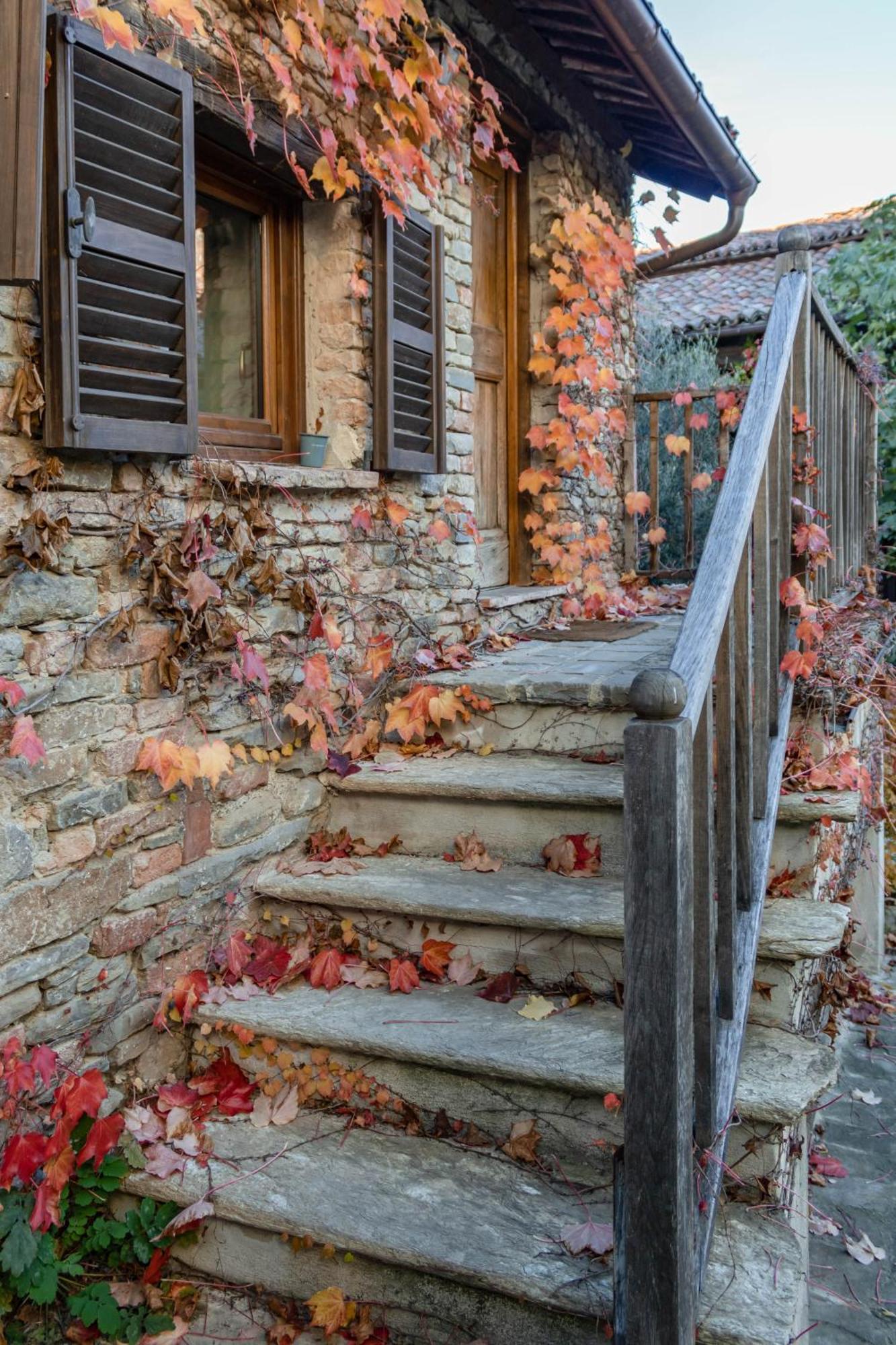 Number 10 Locanda B&B Belvedere Langhe Exterior photo
